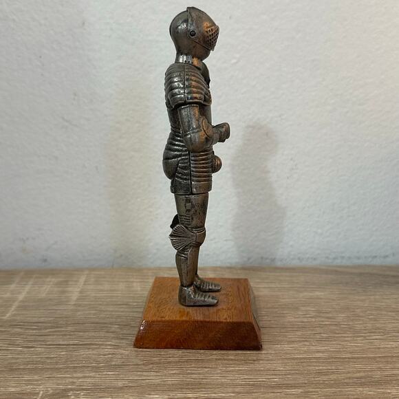 King‎ Henry VIII Foot Combat Armour C.1520 Pewter Detailed Figurine Articulated - Picture 9 of 13